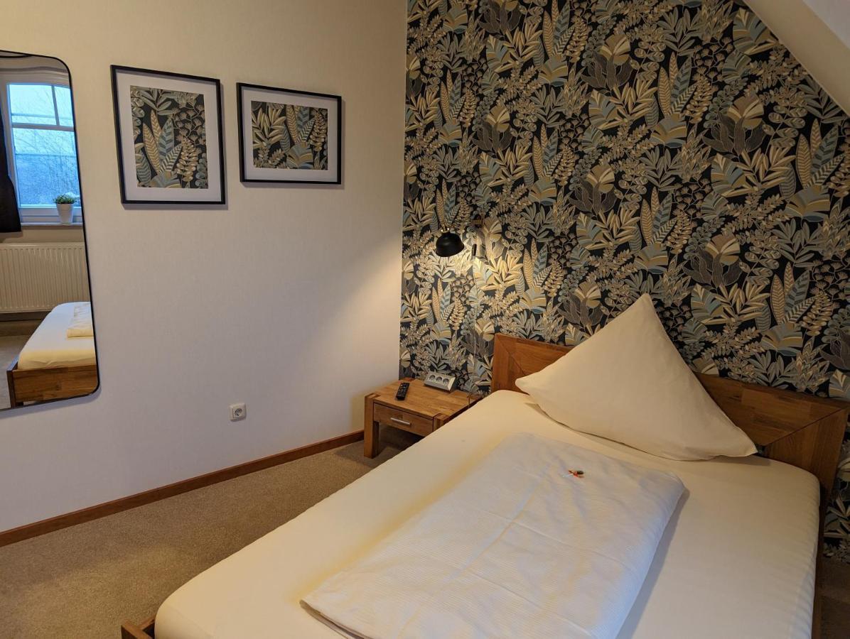 Paga - Parkgaststaette Otel Ehrenburg Dış mekan fotoğraf