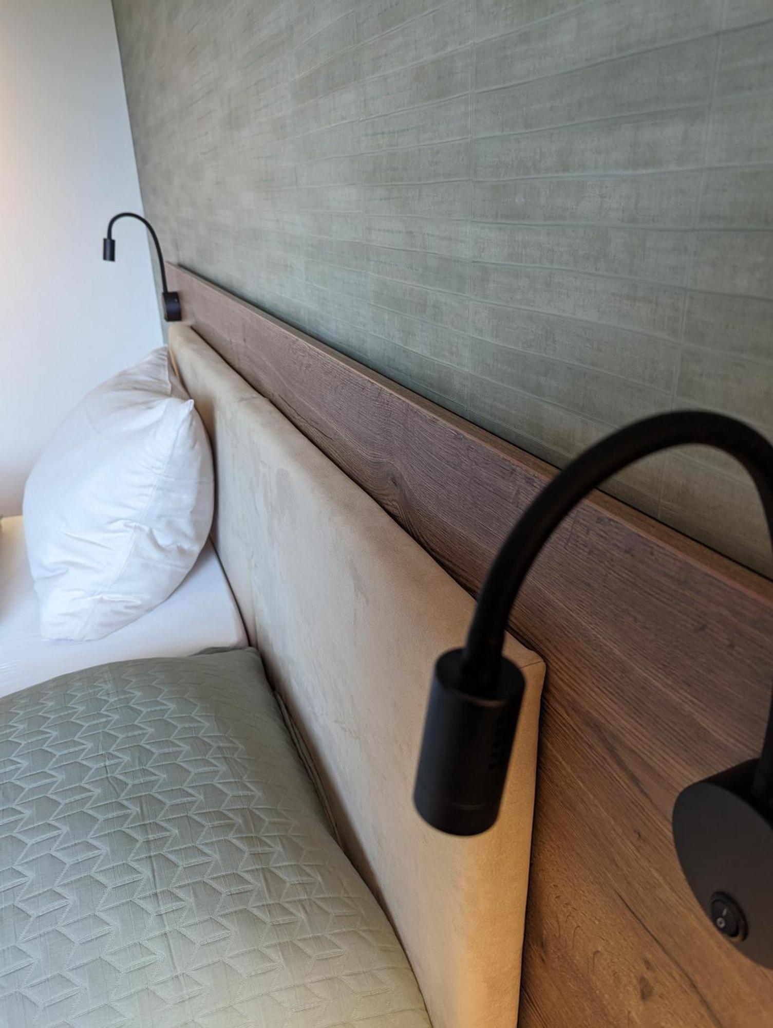 Paga - Parkgaststaette Otel Ehrenburg Dış mekan fotoğraf