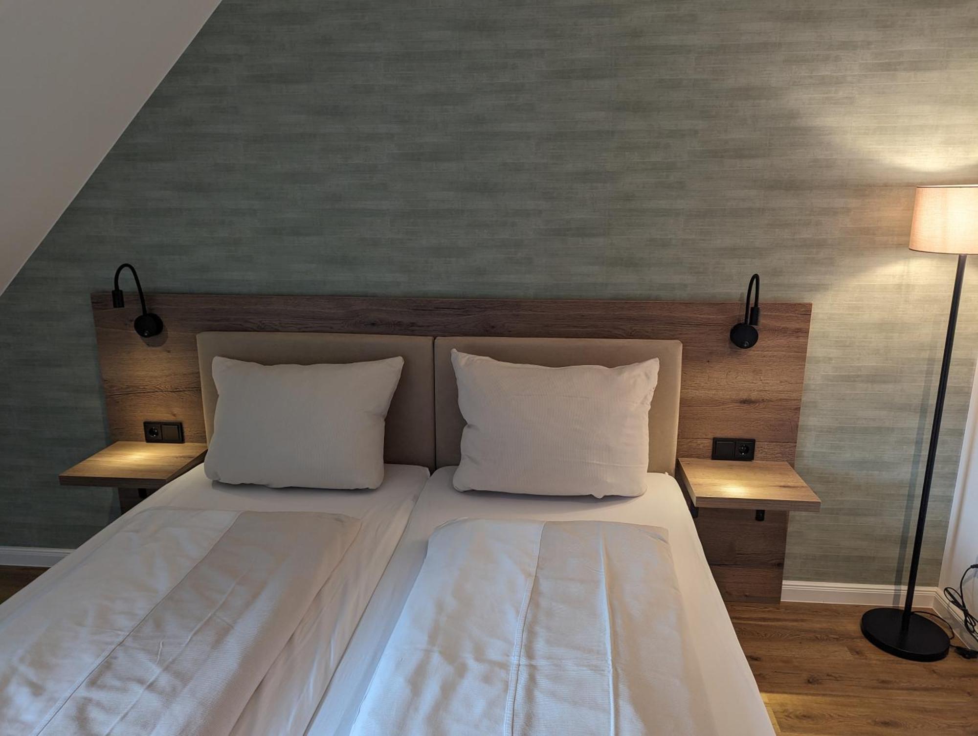Paga - Parkgaststaette Otel Ehrenburg Dış mekan fotoğraf