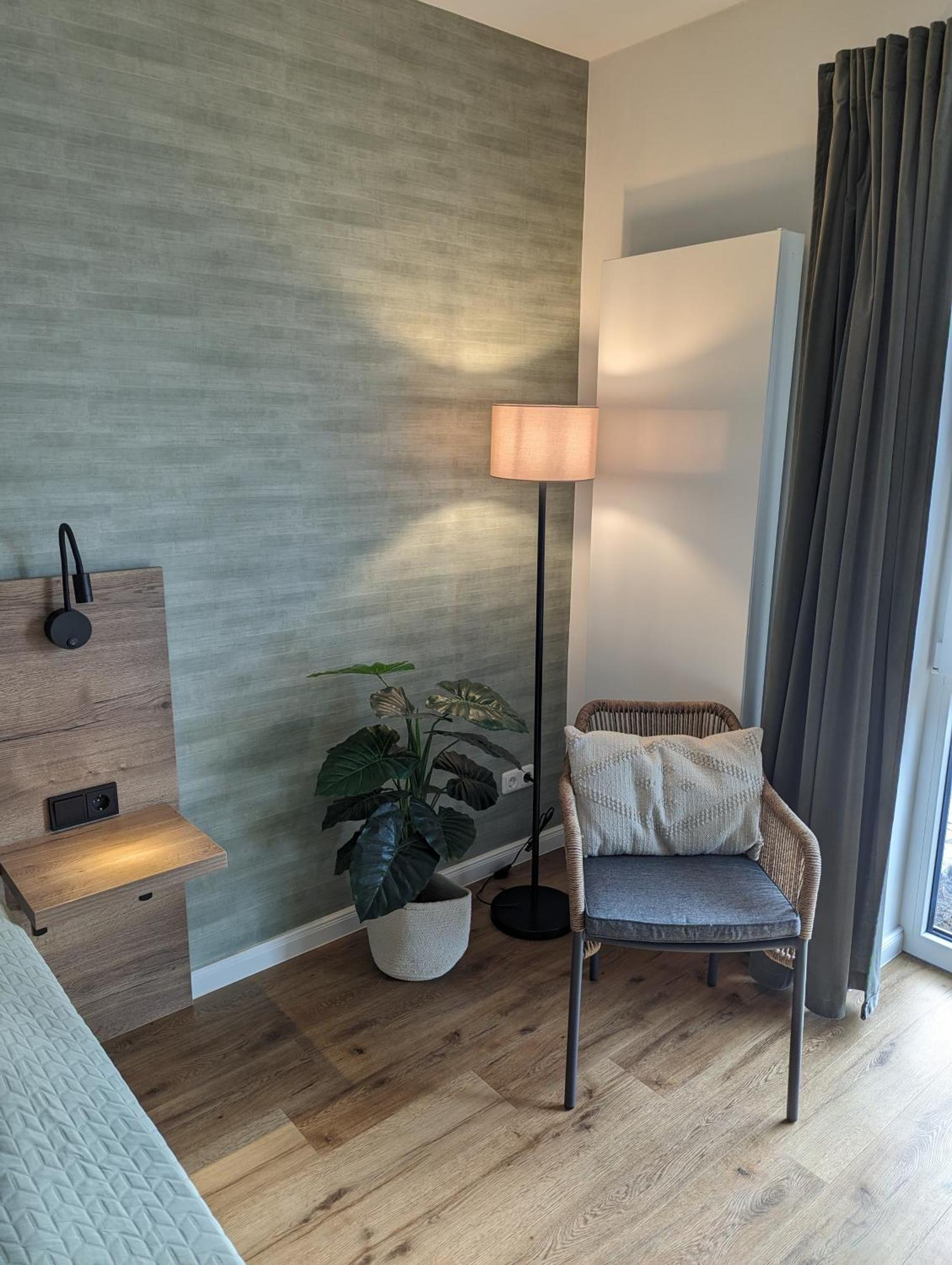 Paga - Parkgaststaette Otel Ehrenburg Dış mekan fotoğraf