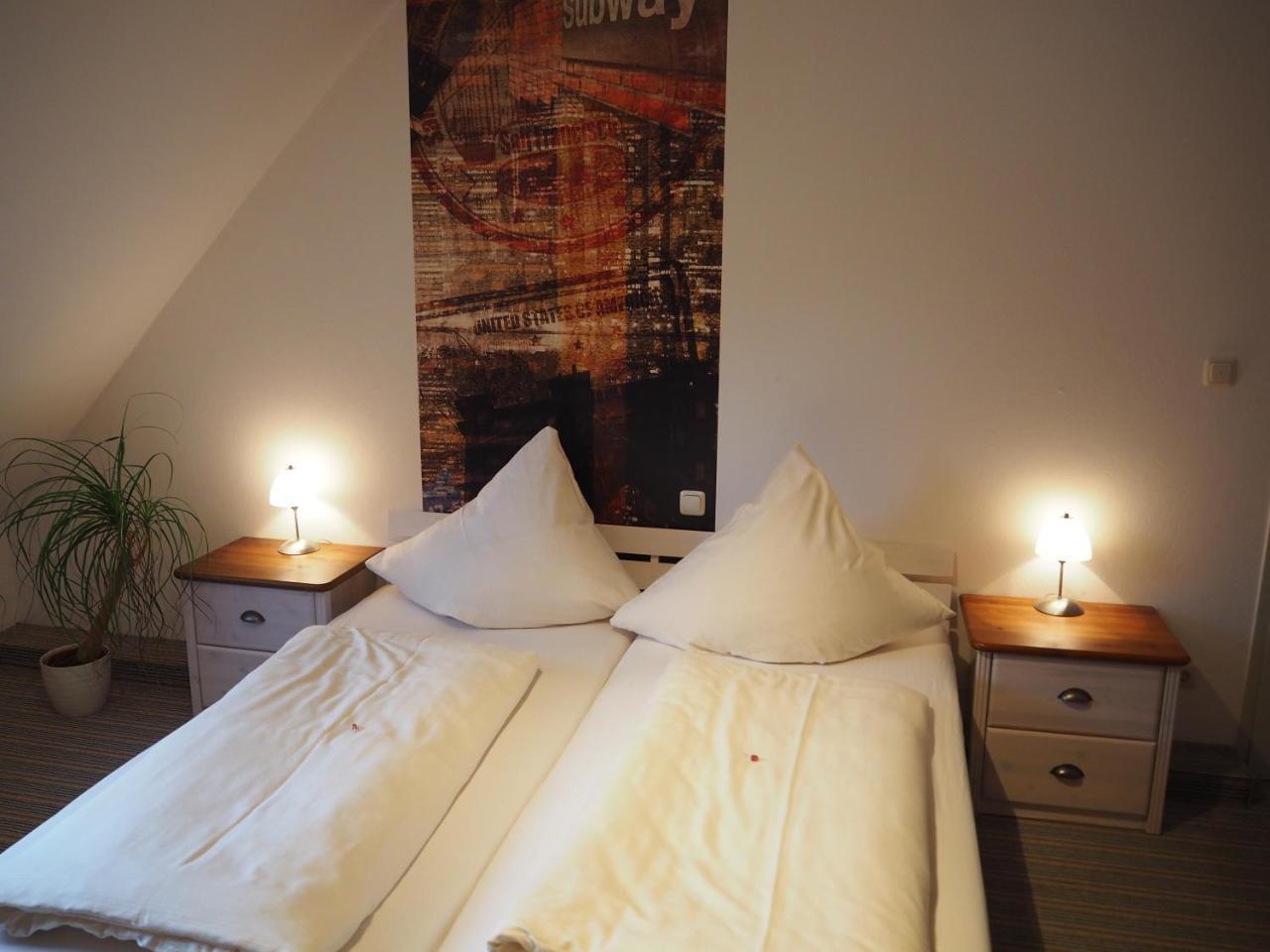Paga - Parkgaststaette Otel Ehrenburg Dış mekan fotoğraf